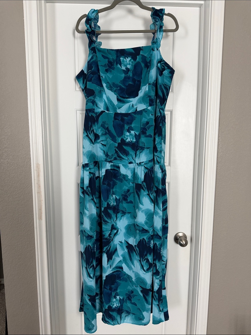 Teal Floral Sleeveless Maxi Dress
